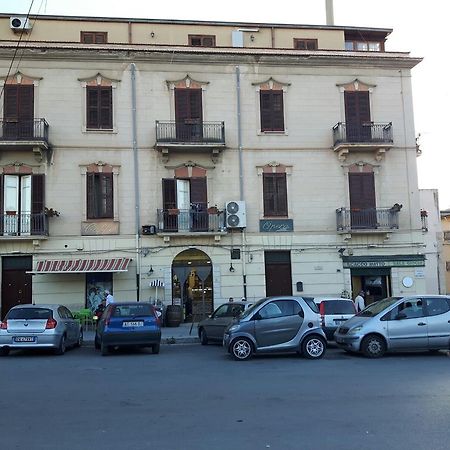 Agli Antichi Quartieri Apartments & Room 阿尔卡莫 外观 照片